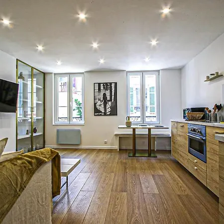 The White Flat - A 500m De La Daire